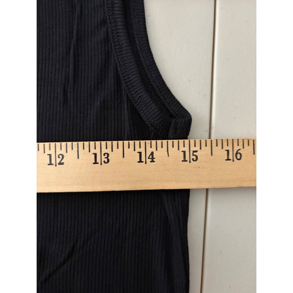 Truth by Republic Womens Black Ribbed Mock Neck Sleeveless Top Size Small NWT - Picture 4 of 7